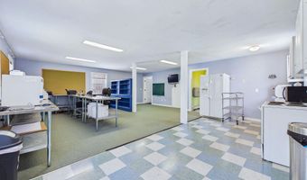 40 Meadow Dr, Bar Harbor, ME 04609