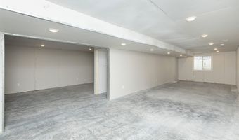 926 23rd Pl, Des Moines, IA 50312
