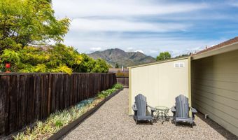 7362 Oakmont Dr, Santa Rosa, CA 95409