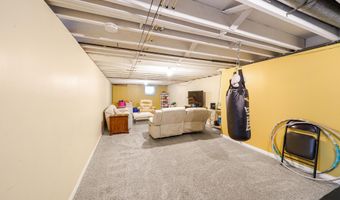 1995 Willowdale Dr, Stow, OH 44224