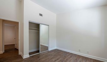 27555 Freetown Ln, Agoura Hills, CA 91301