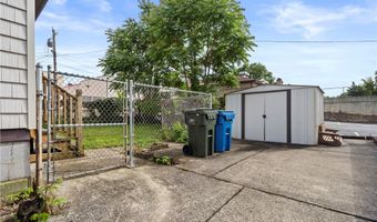 136 Lincoln St, Amherst, OH 44001