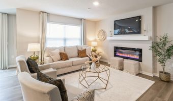 1304 NE COUNTRY MEADOW Dr, Ankeny, IA 50021
