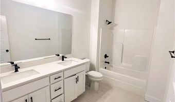 6304 SW Luna Ln, Bentonville, AR 72713