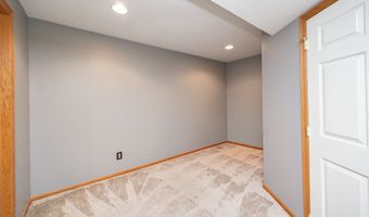 3213 SW Townpark Cir, Ankeny, IA 50023