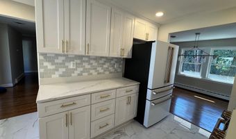 5612 NAMAKAGAN Rd, Bethesda, MD 20816