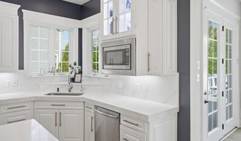 23518 LOVAGE Ct, Aldie, VA 20105