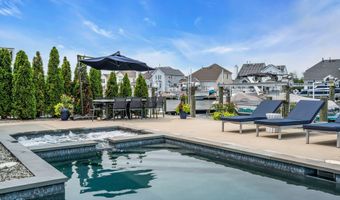 33 Amherst Dr, Bayville, NJ 08721