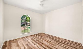 2330 GREENWAY Dr, Alexandria, LA 71301
