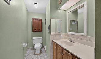7 Springlake Ct, Ballwin, MO 63011
