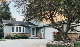 6316 Duxbury Dr SE, Ada, MI 49301