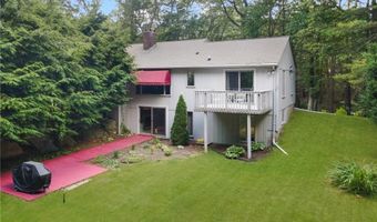 103 Rollingwood Dr, North Kingstown, RI 02852