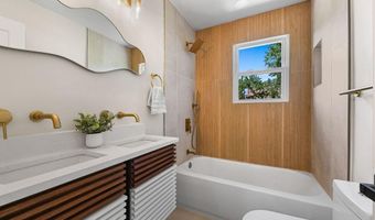 1004 GALLOWAY St NE, Washington, DC 20011