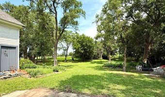 619 Q St, Aurora, NE 68818