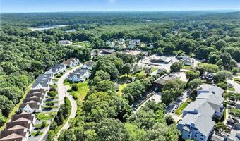 1907 Kingstown Rd, South Kingstown, RI 02879