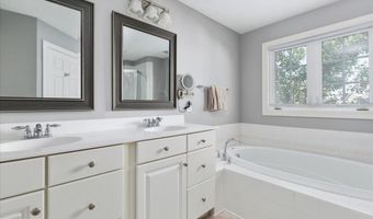 25241 DESTINATION Sq, Aldie, VA 20105