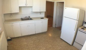 569 Hammond St, Bangor, ME 04401