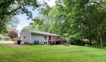 46 Stone Gate Dr, North Kingstown, RI 02852