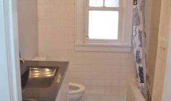 144 W Main St, Albion, IL 62806