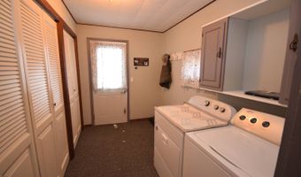 1005 6th St, Britton, SD 57430