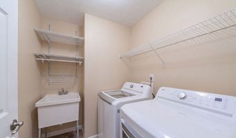 5825 Somerset Blvd E, Bargersville, IN 46106