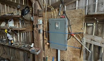 60 Tater Loop Rd, Albany, KY 42602