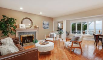 6 Harbor View Dr, Atlantic Highlands, NJ 07716