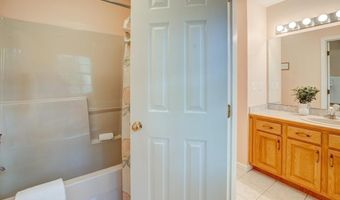 8 Maddy Ln, Acton, MA 01720