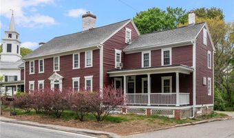 16 School St, North Smithfield, RI 02896