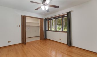 39081 N Sheridan Rd, Antioch, IL 60002