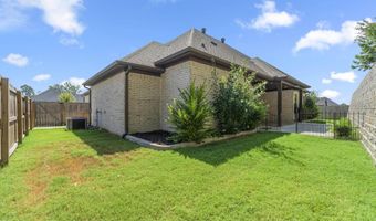 7901 S Shoreline Blvd, Benton, AR 72019