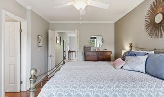 2712 KENWOOD Ave, Alexandria, VA 22302