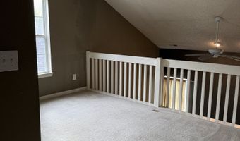 8152 Maple Stream Ln, Indianapolis, IN 46217