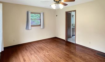 32 Starr Rd, Colchester, CT 06415