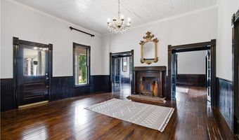 108 King St, Adairsville, GA 30103