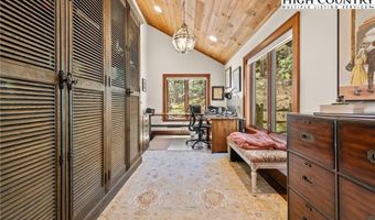 792 Pigeon Roost Rd, Banner Elk, NC 28604