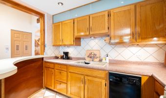1720 N CHESTNUT Ave, Arlington Heights, IL 60004