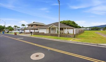 77 Kealohilani St, Kahului, HI 96732