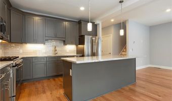 314 Chases Way A, Middletown, RI 02842