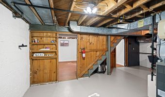 5621 HUNTINGTON Pkwy, Bethesda, MD 20814