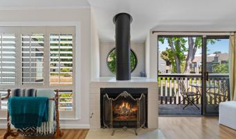 553 Kings Rd, Alameda, CA 94501
