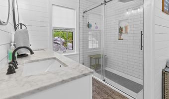 10 Rocky Top Ln, Ashland, NH 03217
