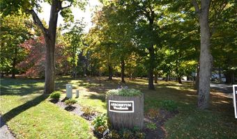 49 Seabreeze Ln 49, Bristol, RI 02809