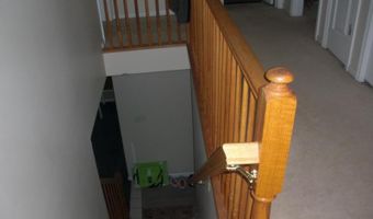 90 Monmouth Ave, Middletown, NJ 07748