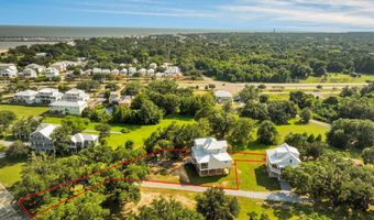 642 N Beach Blvd, Bay St. Louis, MS 39520