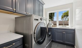 227 S Mitchell Ave, Arlington Heights, IL 60005