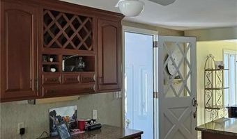 1 Brookdale Dr, Hopkinton, RI 02804