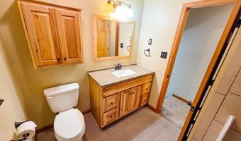 950 APACHE St, Cheyenne, WY 82009