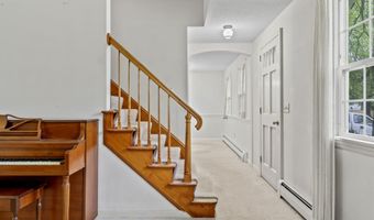 28 Colony Rd, Augusta, ME 04330
