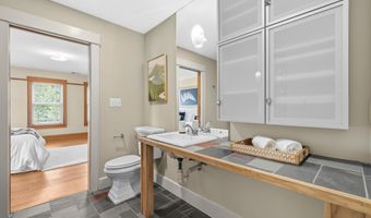 6005 ANNISTON Rd, Bethesda, MD 20817